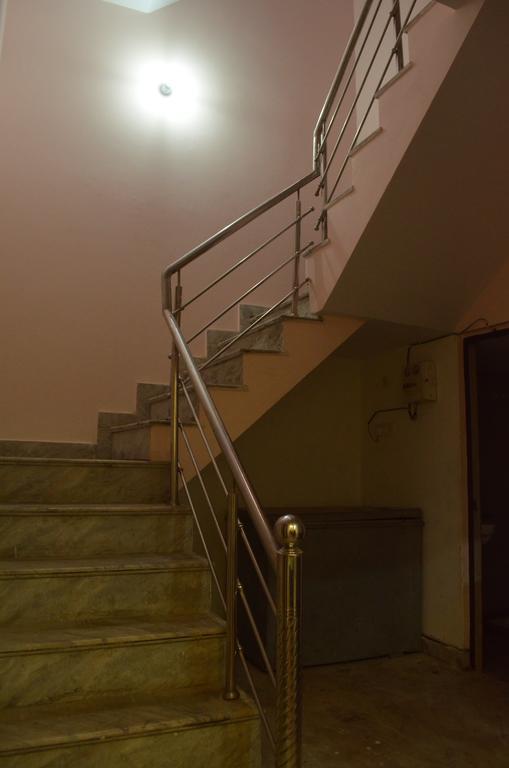 Assi River Guest House Benares Buitenkant foto