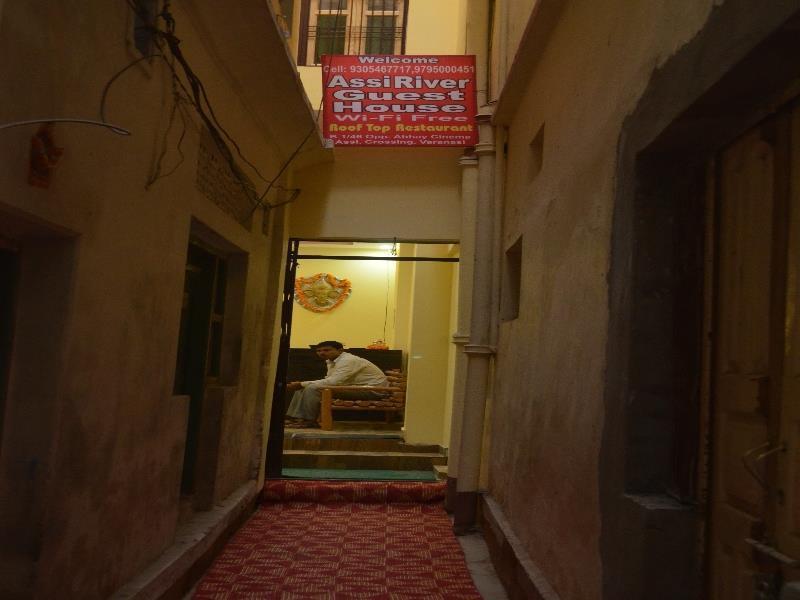 Assi River Guest House Benares Buitenkant foto